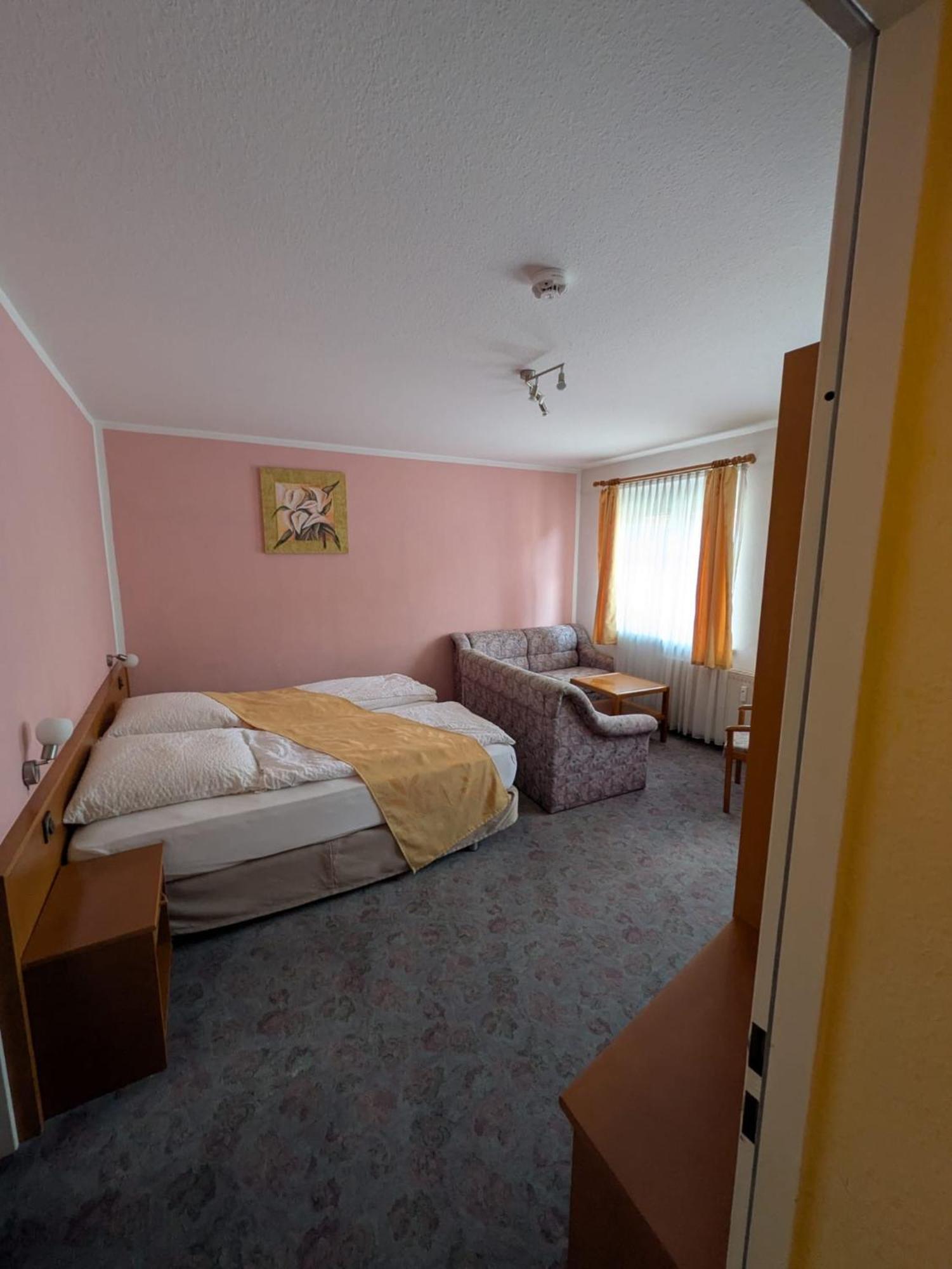 Hotel Am Markt Eckartsberga Exterior photo